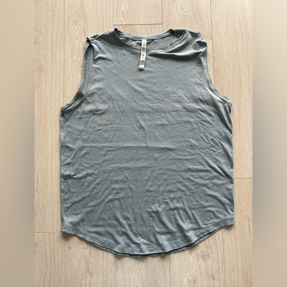 Lululemon sculpt tank top - Picture 2 of 4